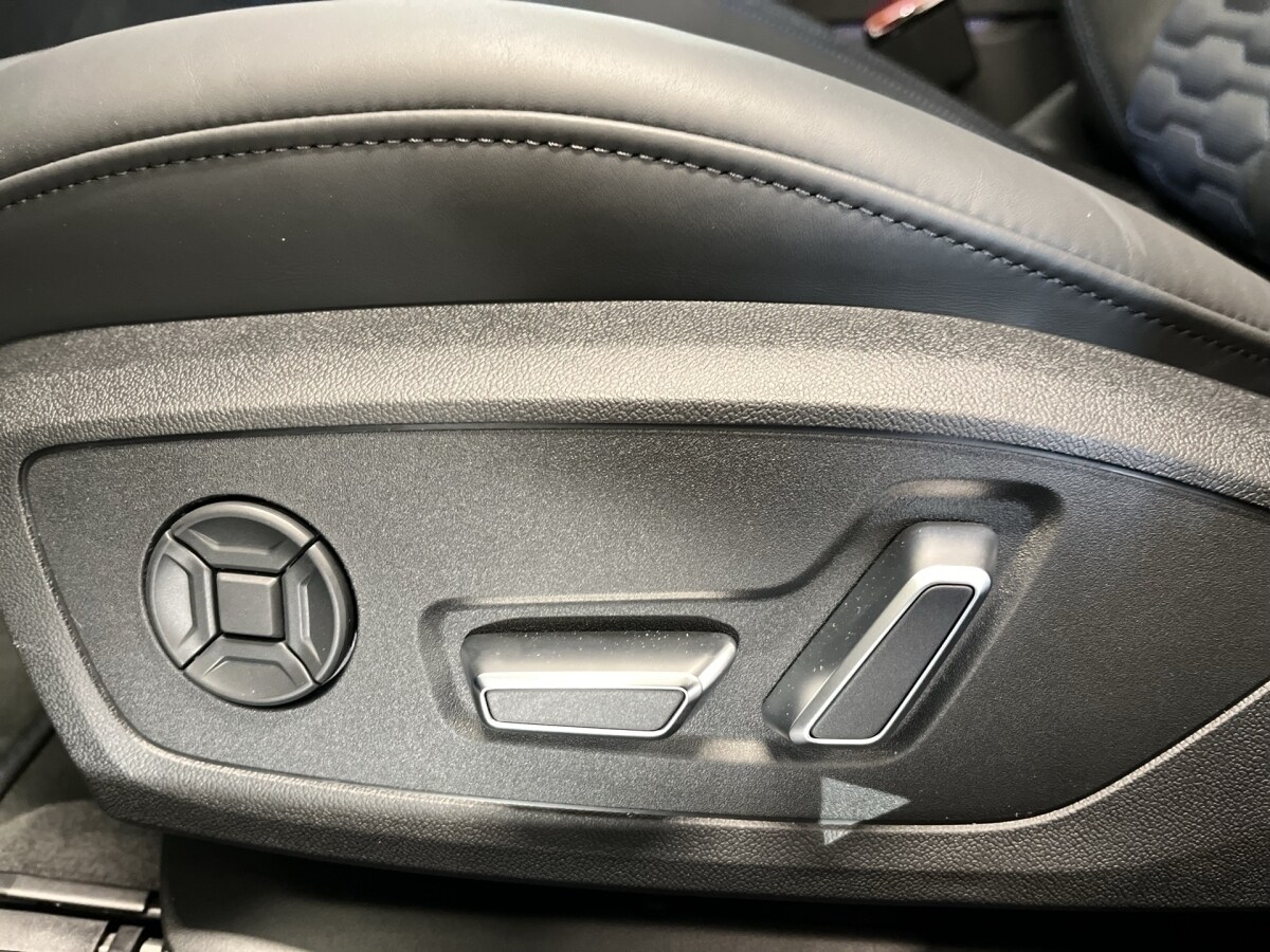 Image about Audi RS 6 Avant performance quattro tiptronic