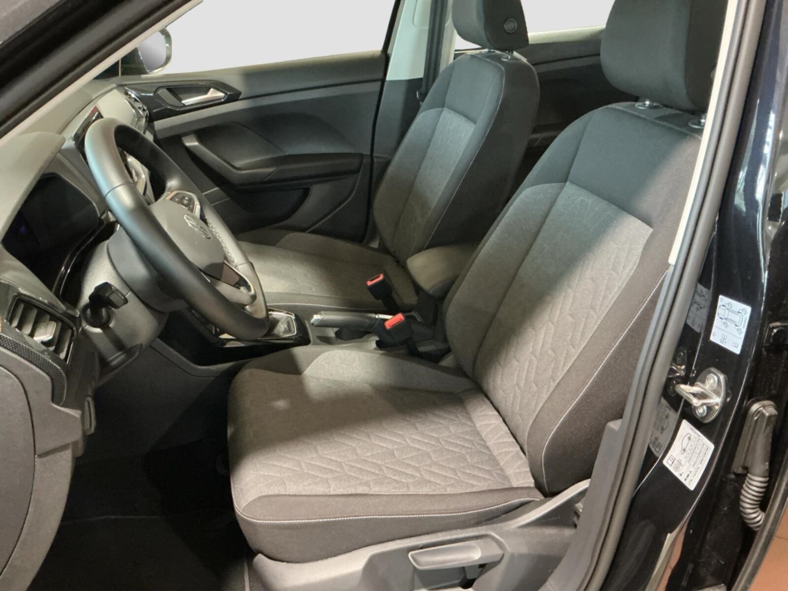 Volkswagen T-Cross – Bild 10