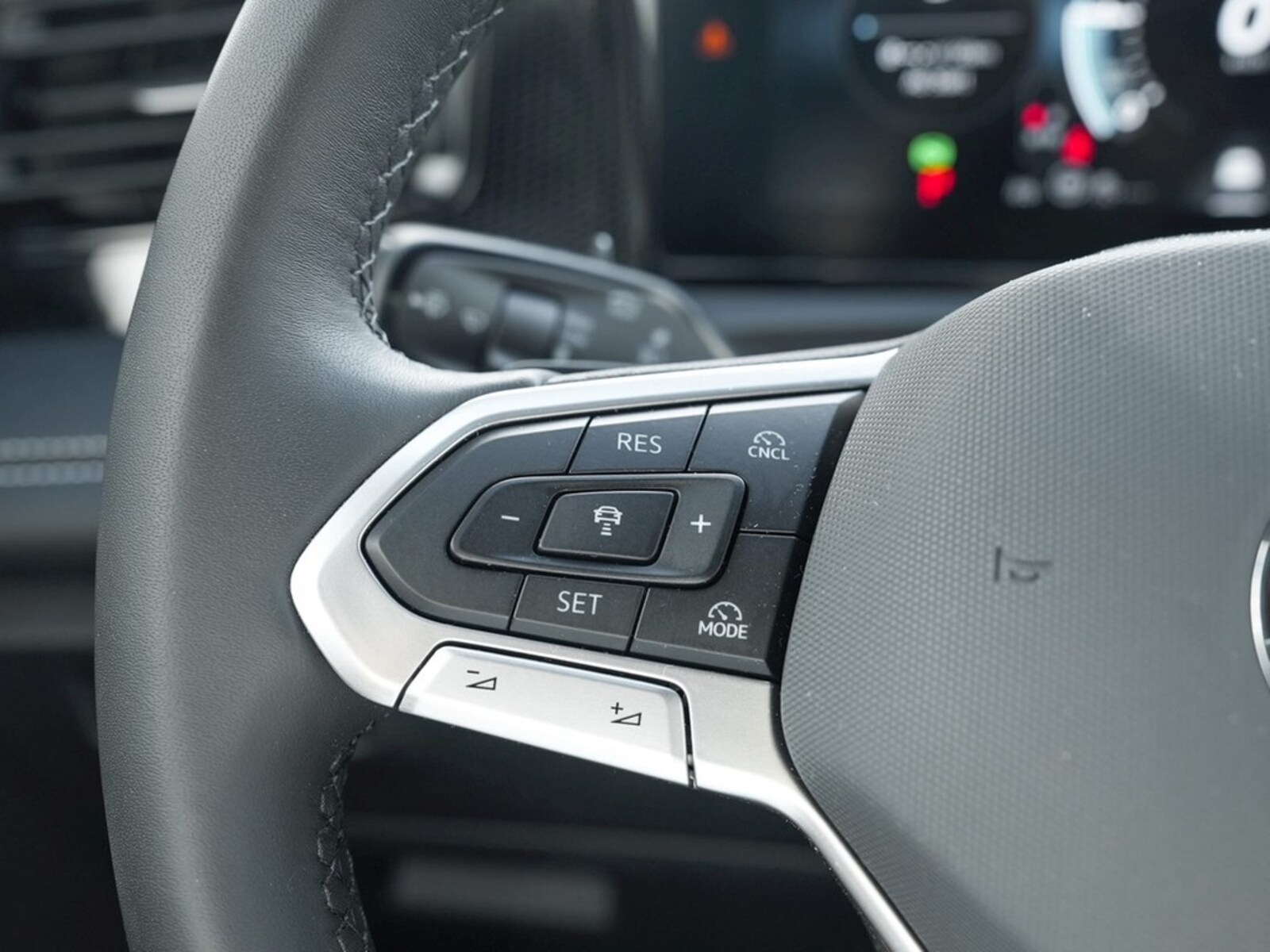 Volkswagen Tiguan – Bild 16