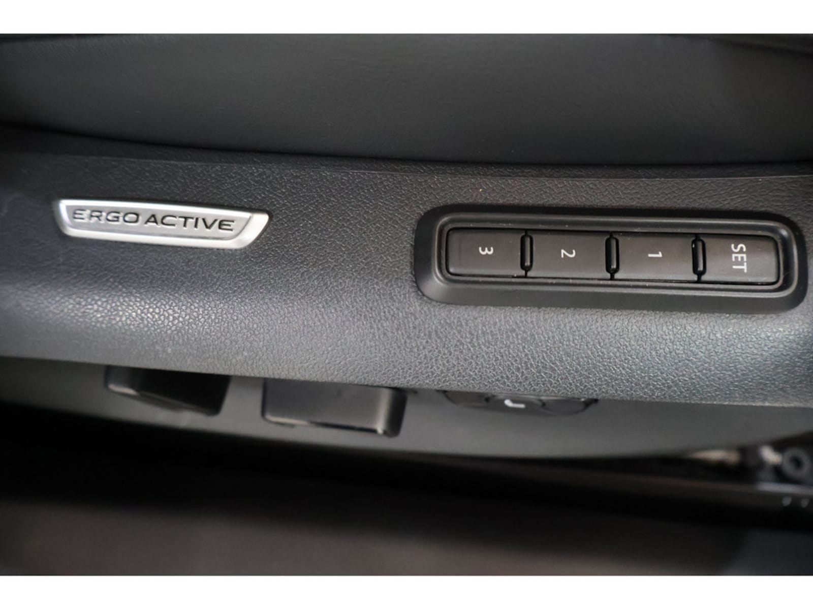 Volkswagen Passat – Bild 25