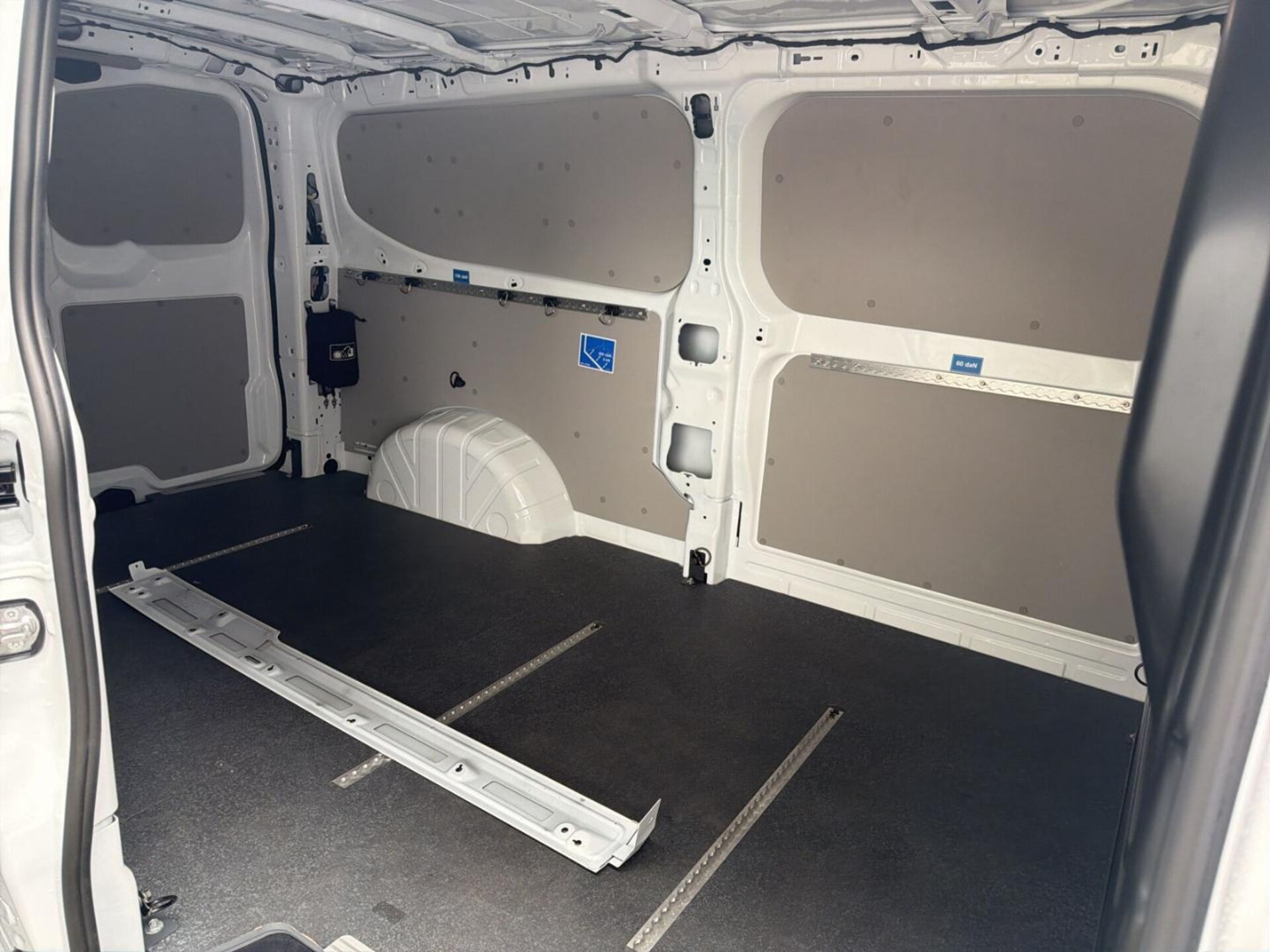 Volkswagen Transporter Kasten langer Radstand