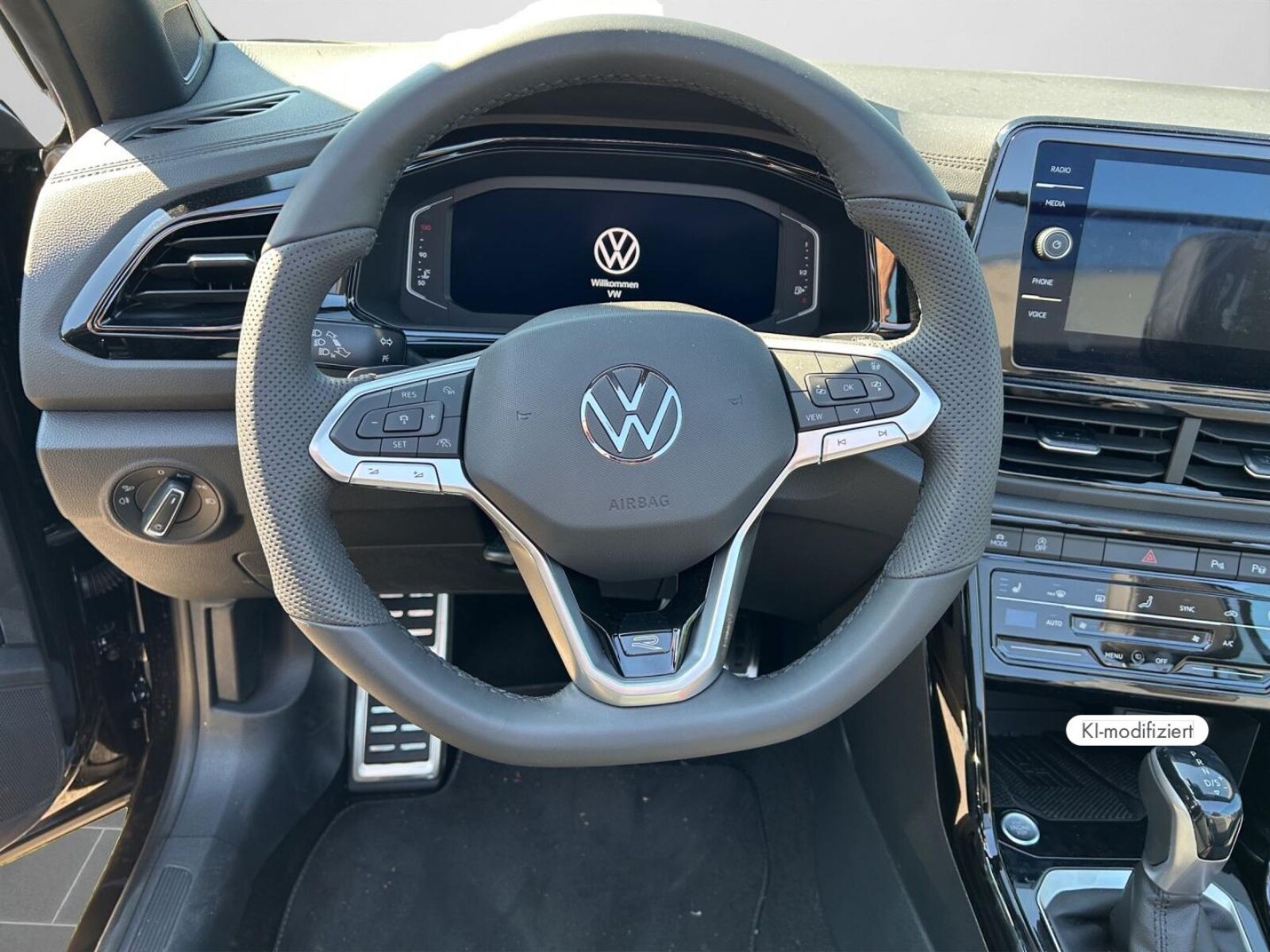 Volkswagen T-Roc Cabriolet – Bild 9