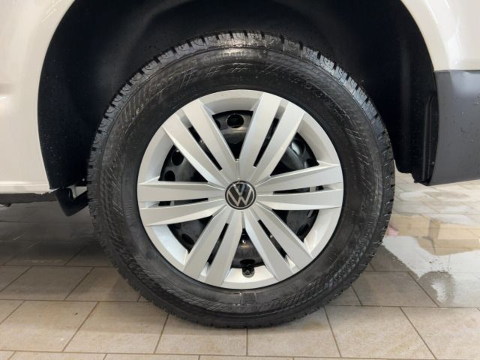 Volkswagen T6.1 Transporter Kasten kurzer Radstand – Bild 6