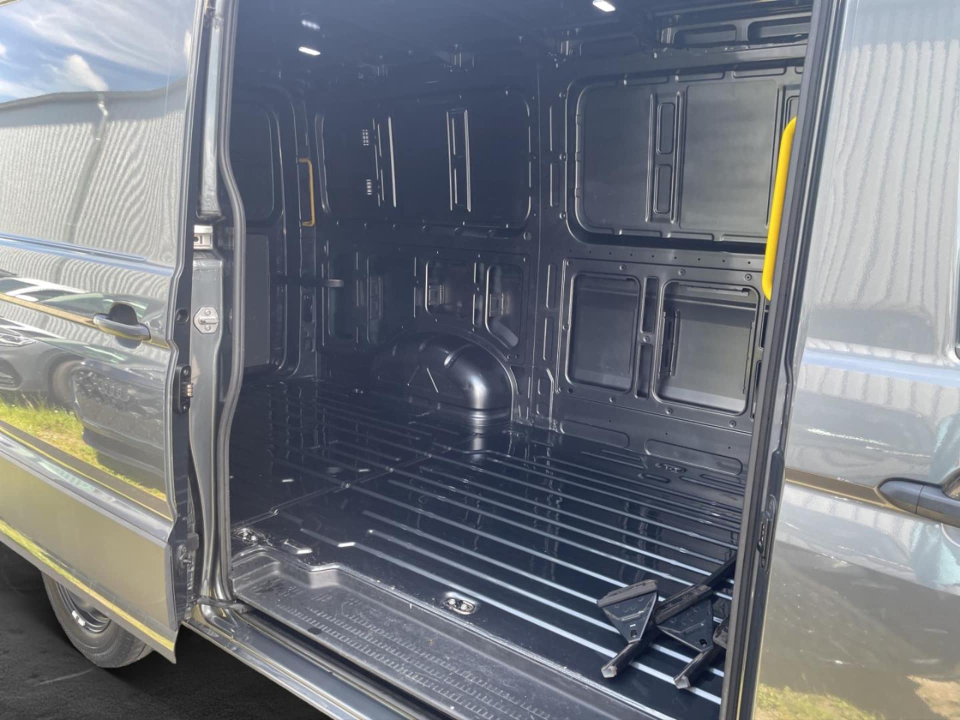 Volkswagen Crafter Kasten mittlerer Radstand