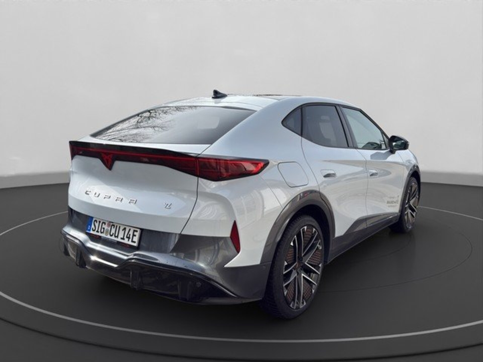 CUPRA Tavascan VZ