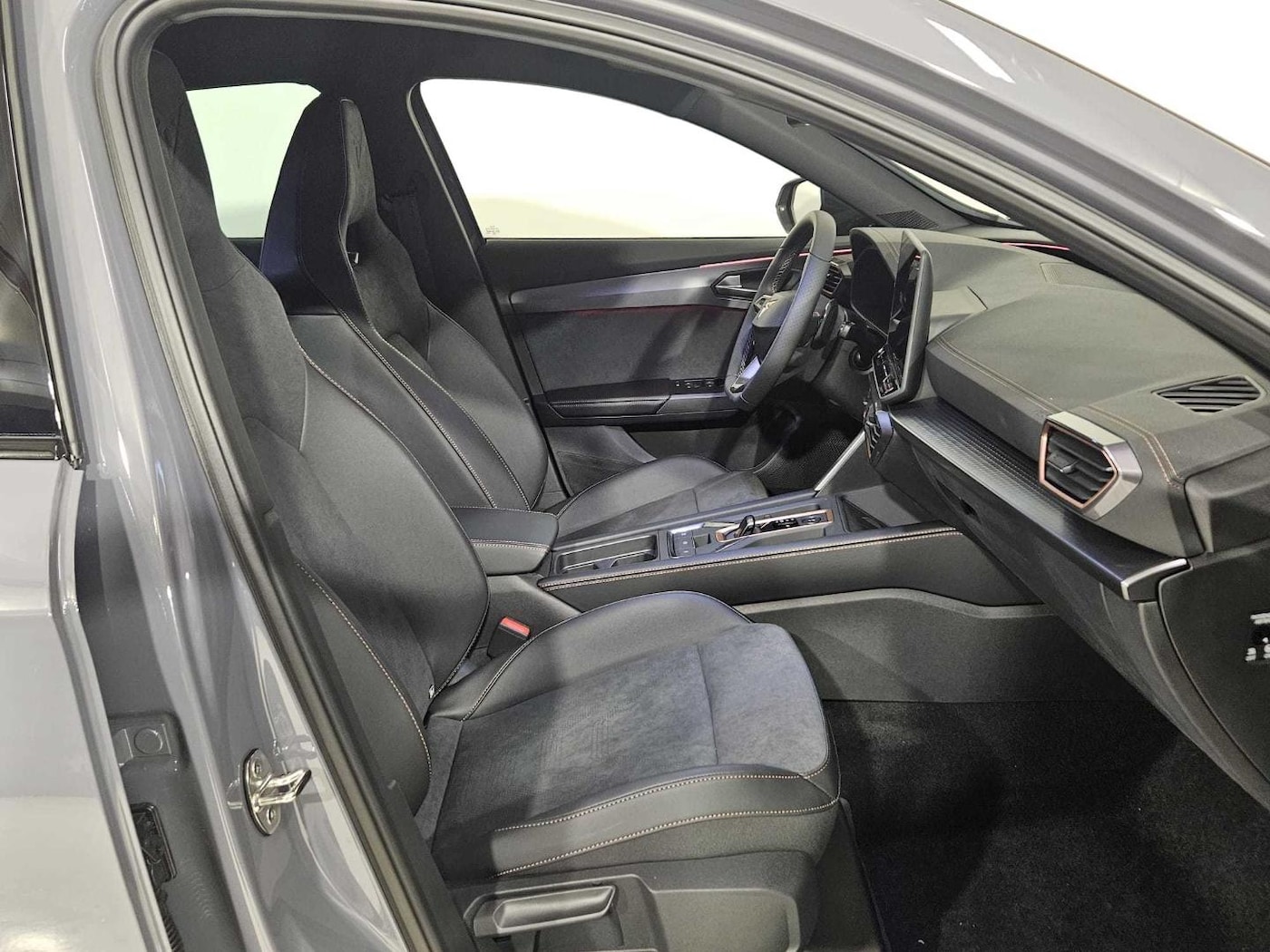 CUPRA Formentor 1.5 eTSI DSG 110 kW (150 CV) — photo 5