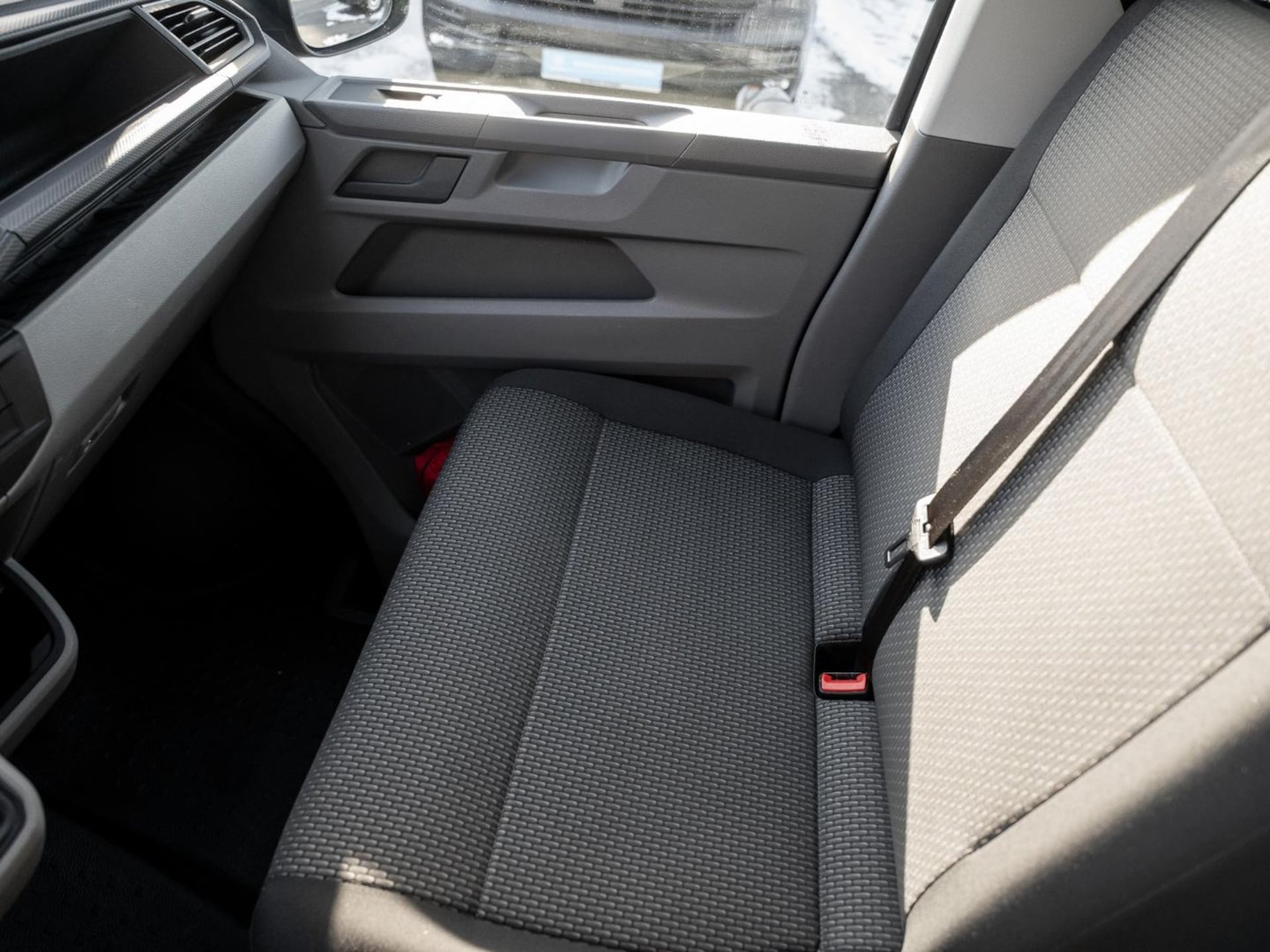 Volkswagen T6.1 Caravelle langer Radstand Trendline