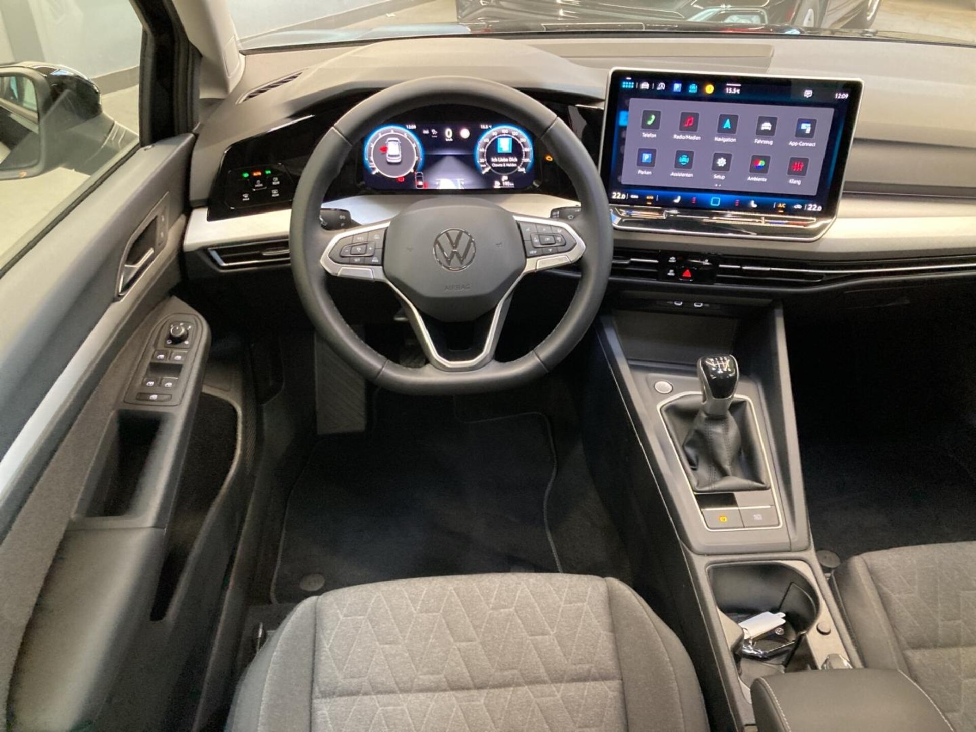 Volkswagen Golf Life