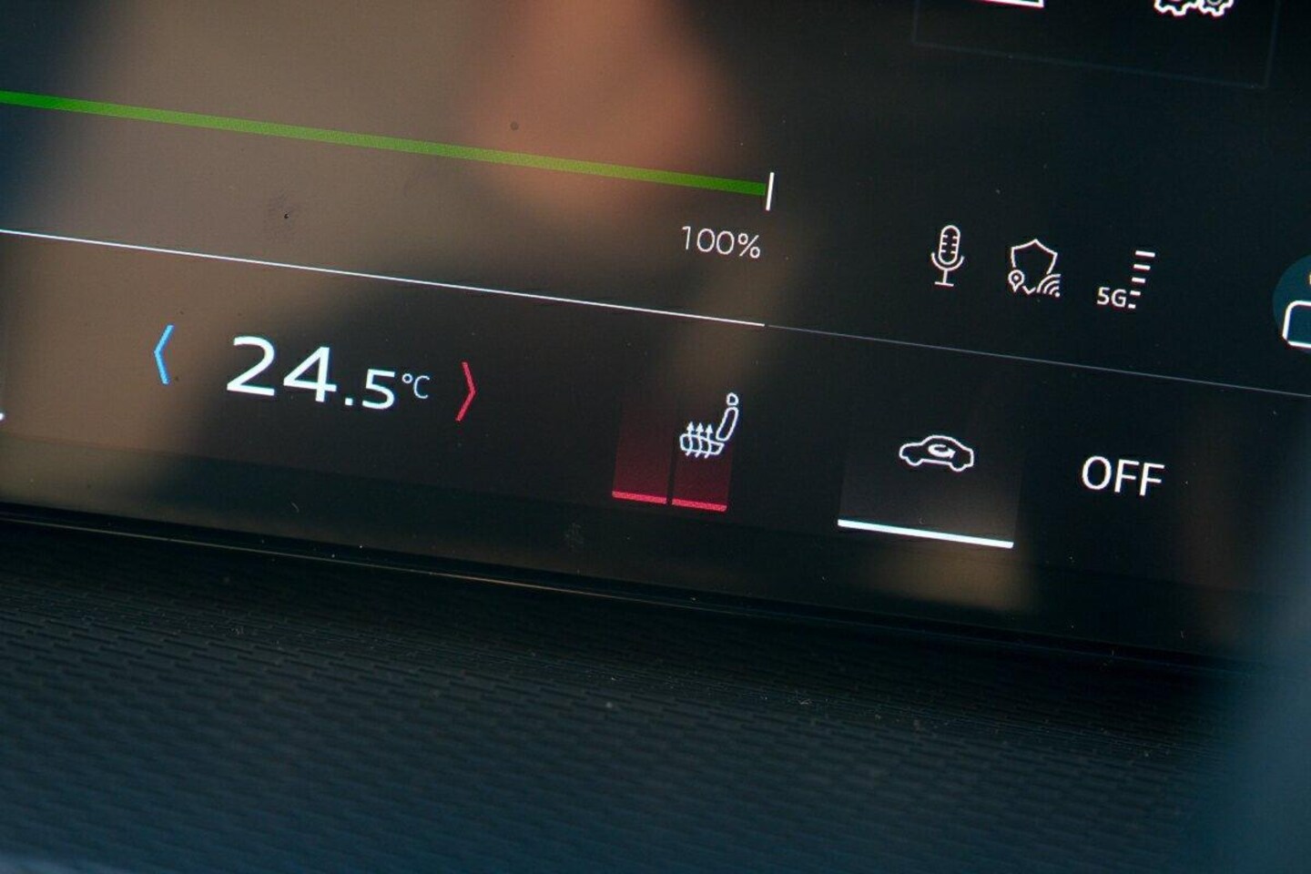 Image about Audi Q5 SUV e-hybrid quattro S tronic
