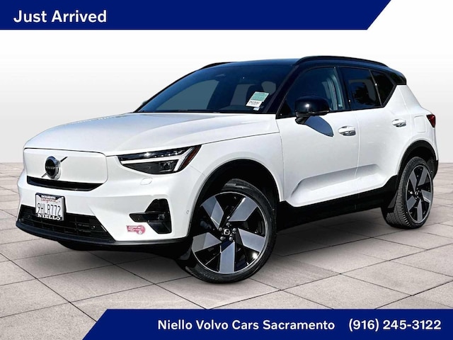 2023 Volvo XC40