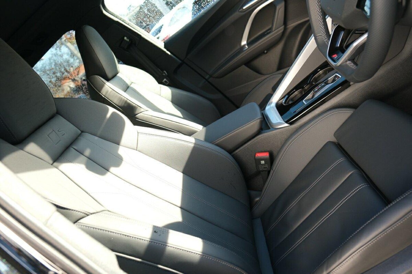 Image about Audi Q5 SUV e-hybrid quattro S tronic