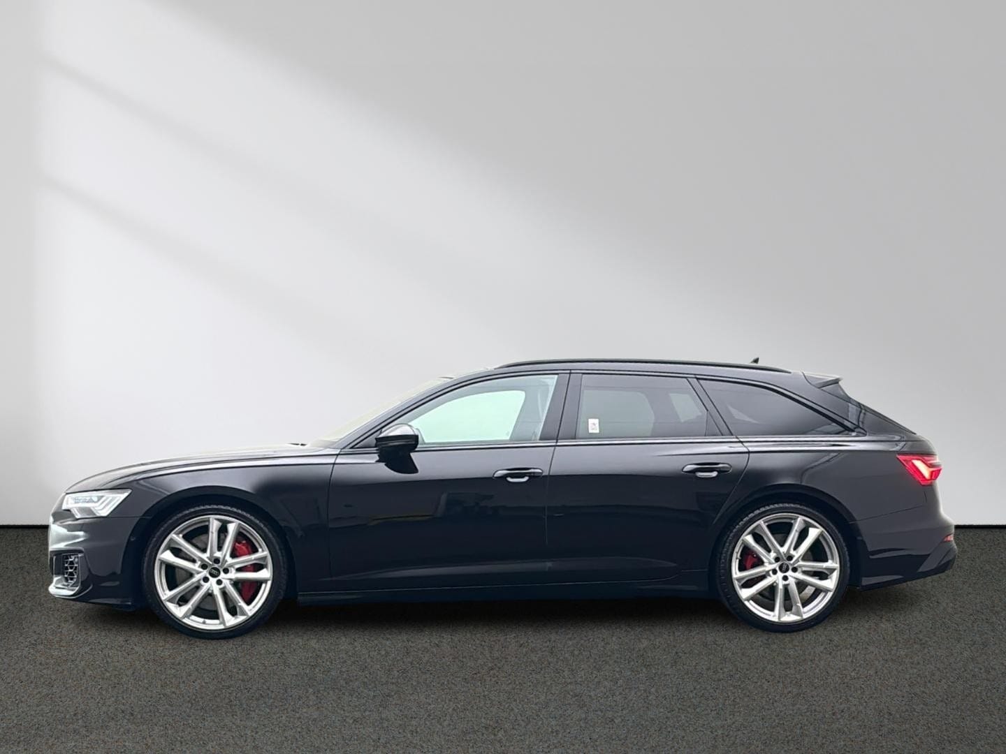 Bild über Audi S6 Avant TDI quattro tiptronic - für weitere Informationen kontaktieren Sie den Audi Partner