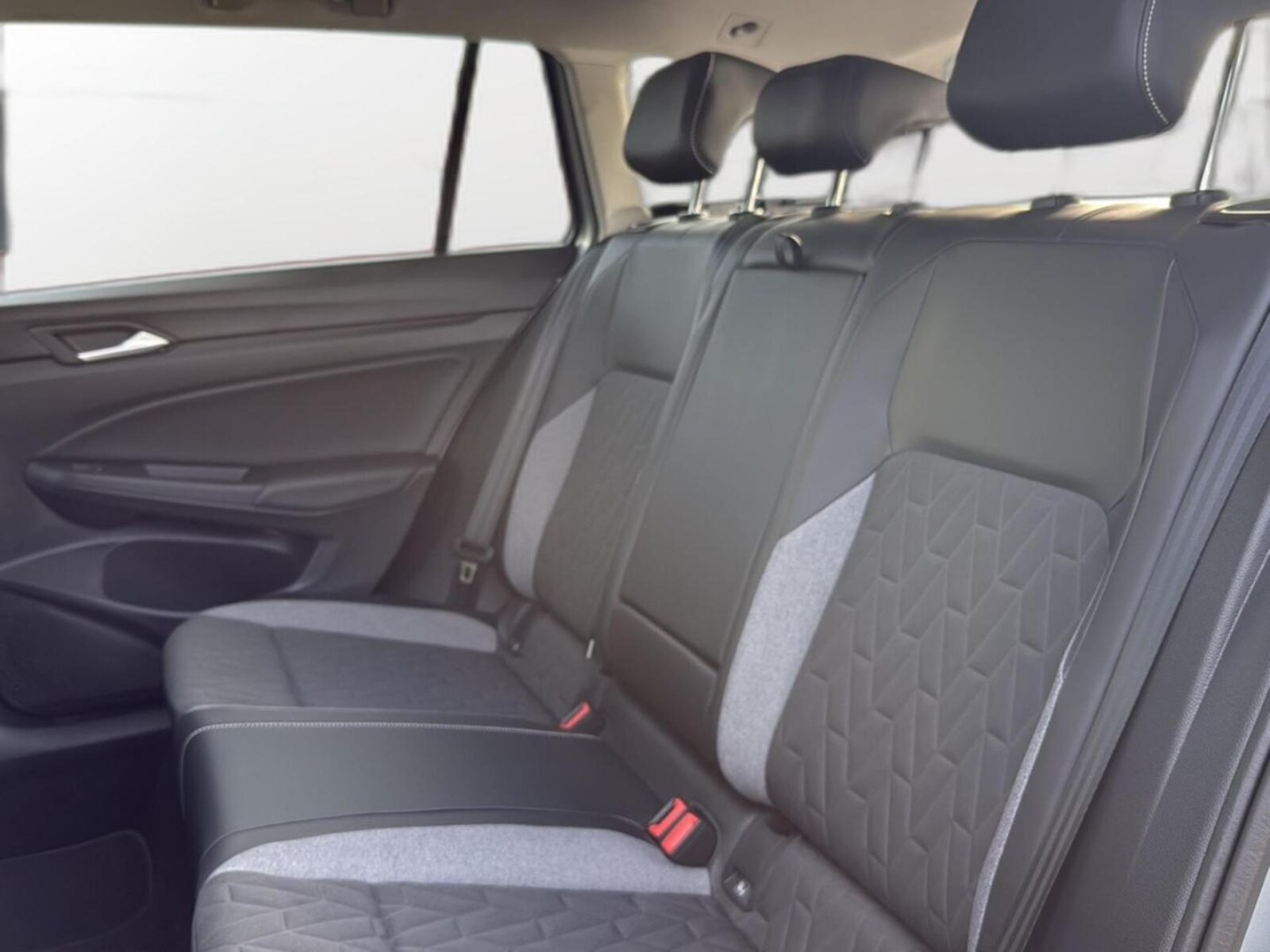 Volkswagen Golf Variant – Bild 8