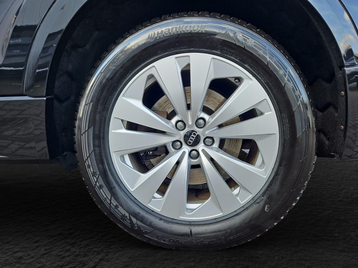 Image about Audi Q8 45 TDI quattro tiptronic