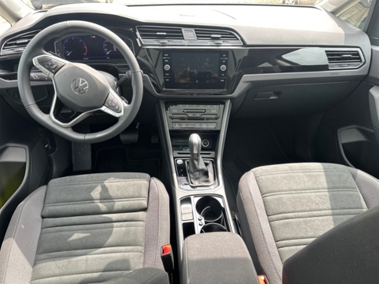 Volkswagen Touran – Bild 10