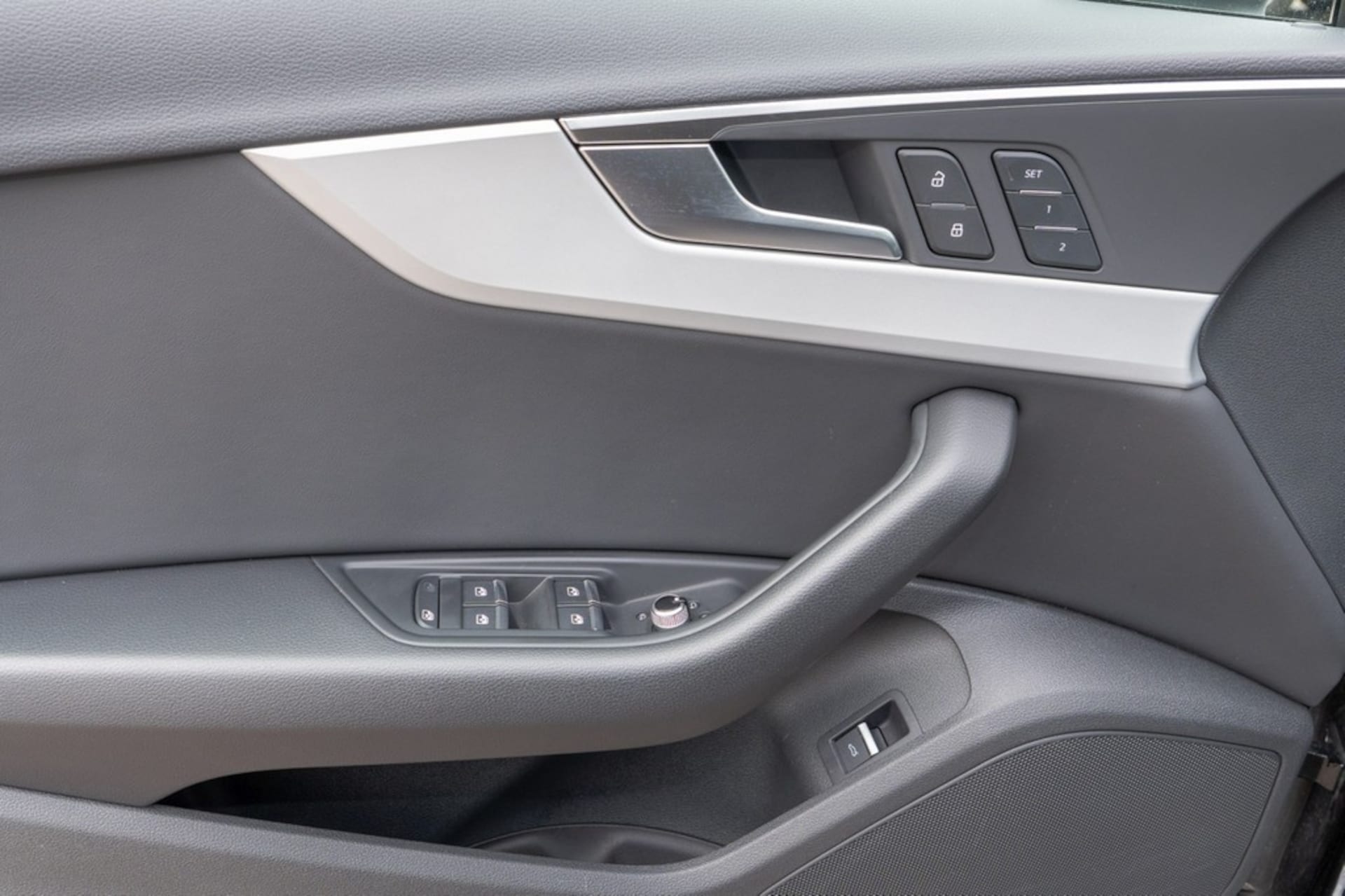 Audi A4 Avant S line