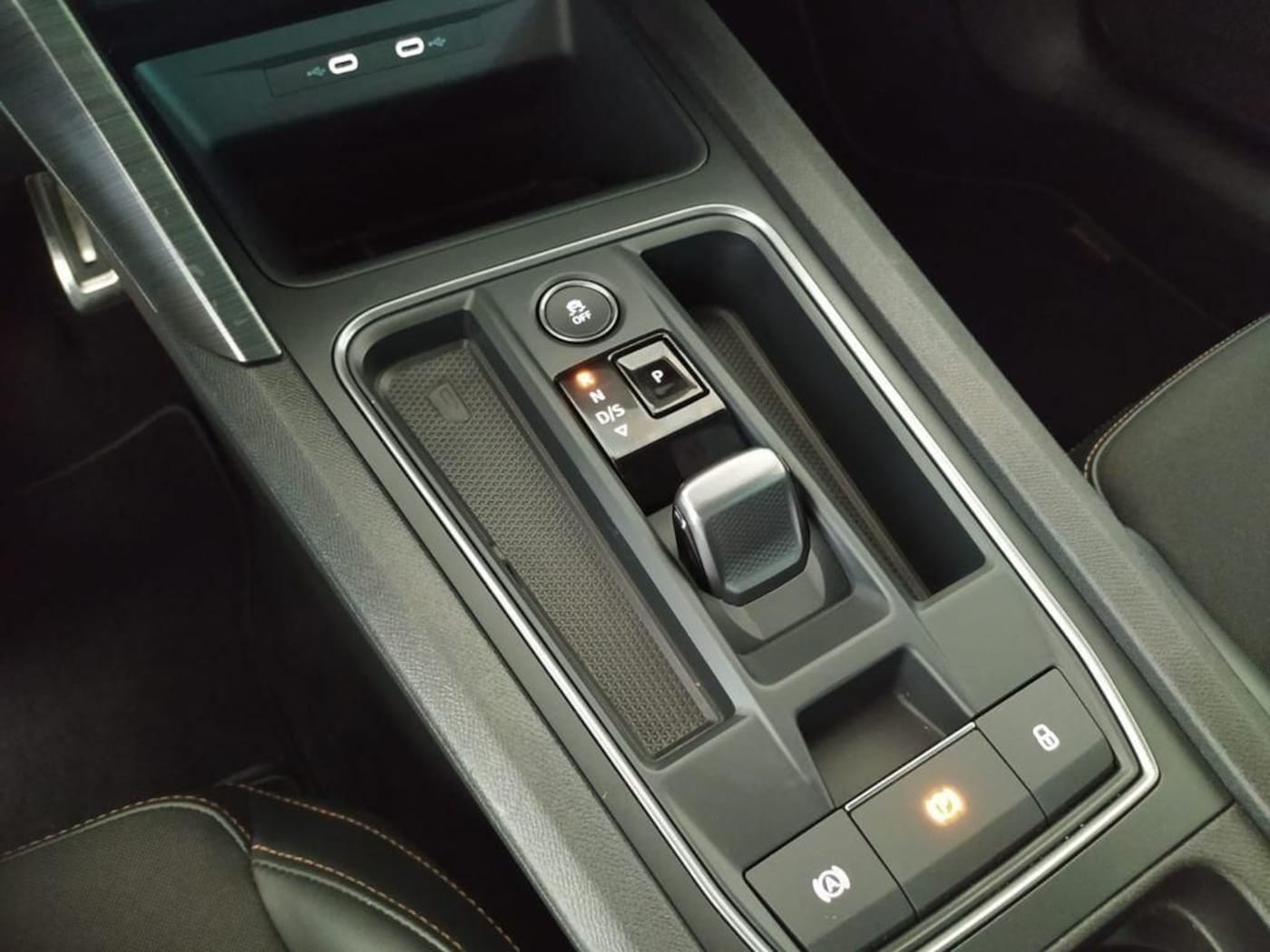 CUPRA Leon Sportstourer 2.0 TSI 4Drive DSG 228 kW (310 CV) — photo 11