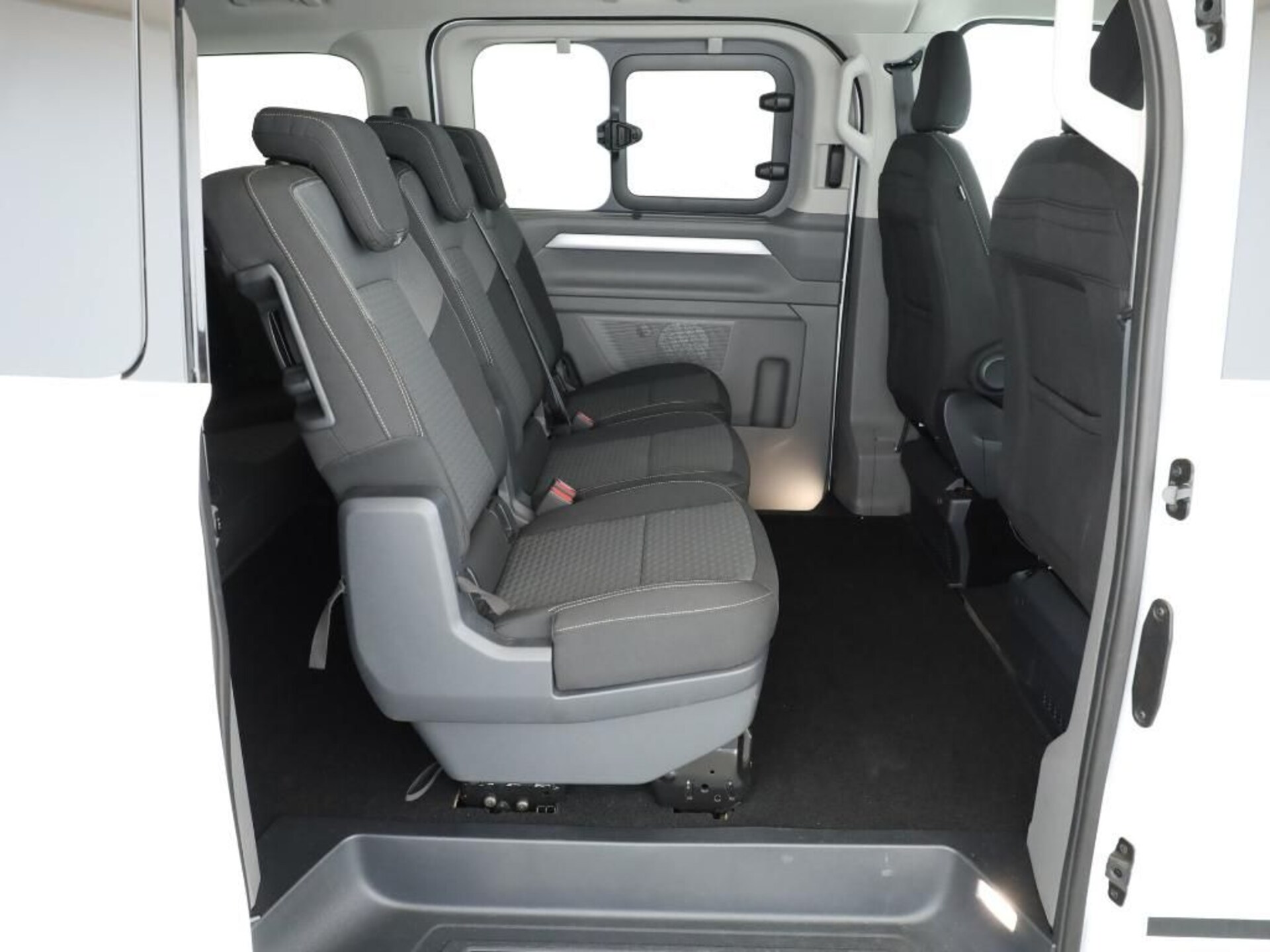Volkswagen e-Caravelle Life
