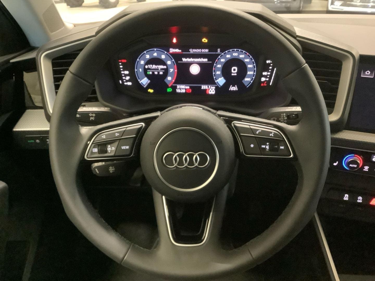 Bild über Audi A1 Sportback advanced 25 TFSI Schaltgetriebe - für weitere Informationen kontaktieren Sie den Audi Partner