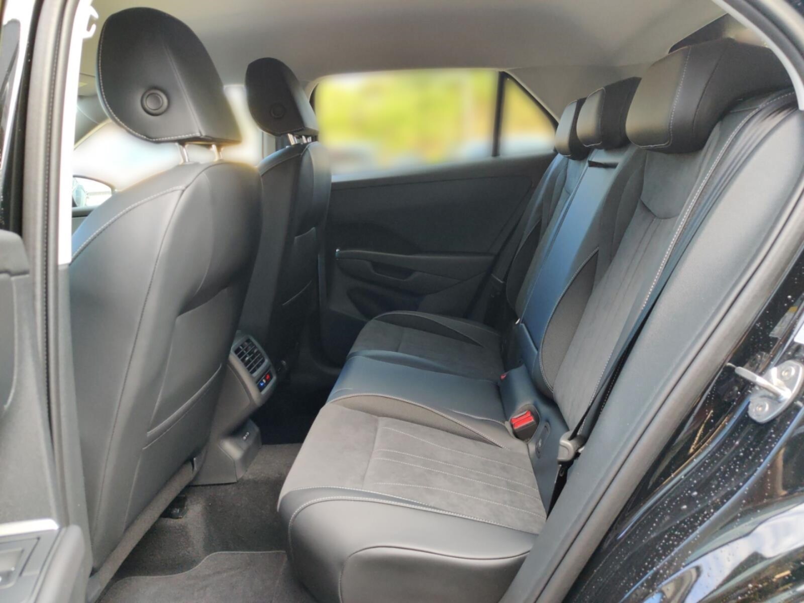 Volkswagen T-Roc – Bild 11