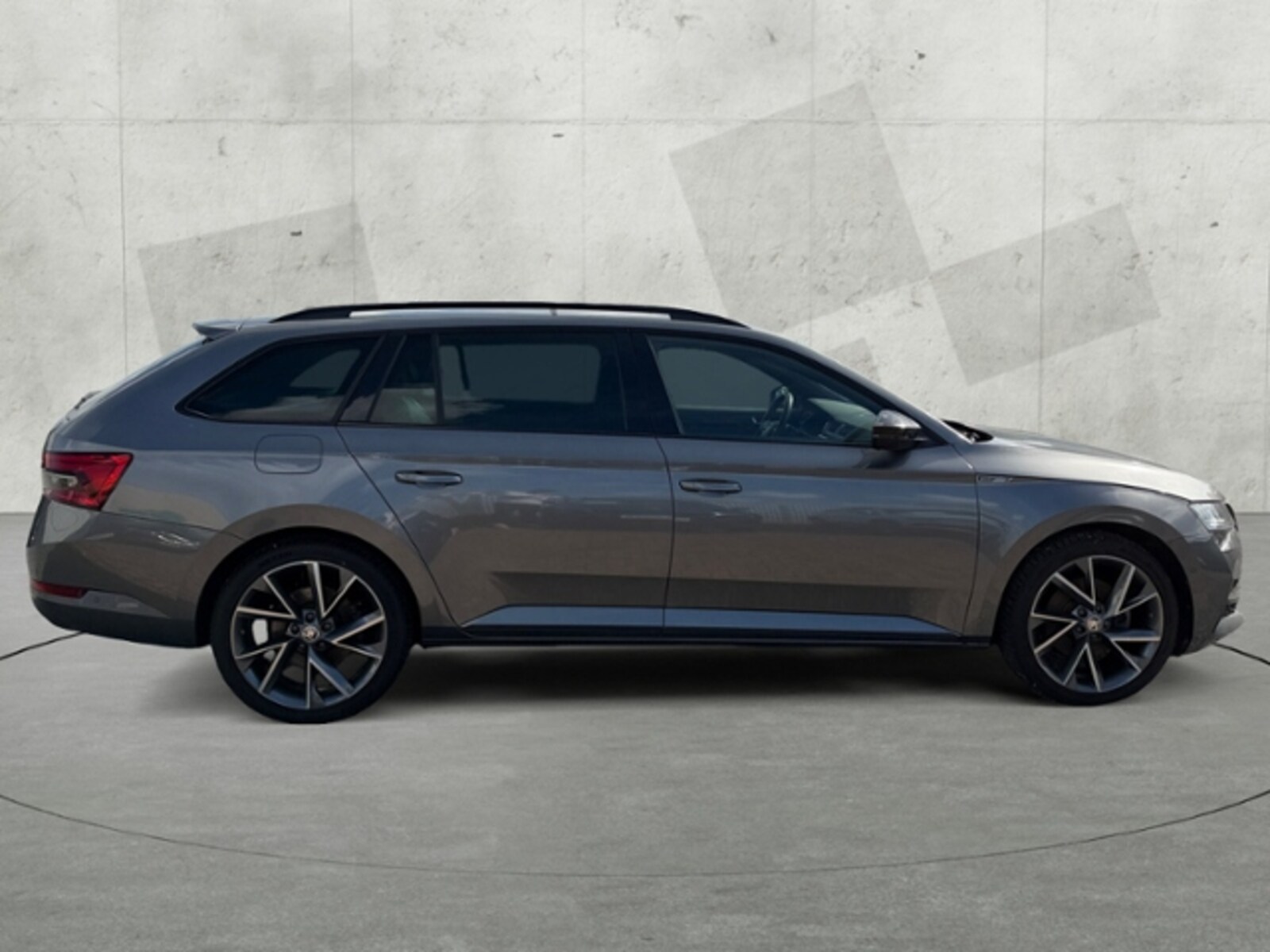 Škoda Superb Combi – Bild 8