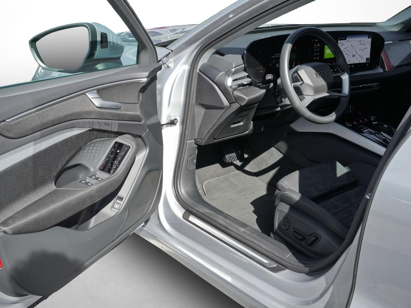 Bild über Audi A6 Avant TDI quattro 150 kW S tronic - für weitere Informationen kontaktieren Sie den Audi Partner