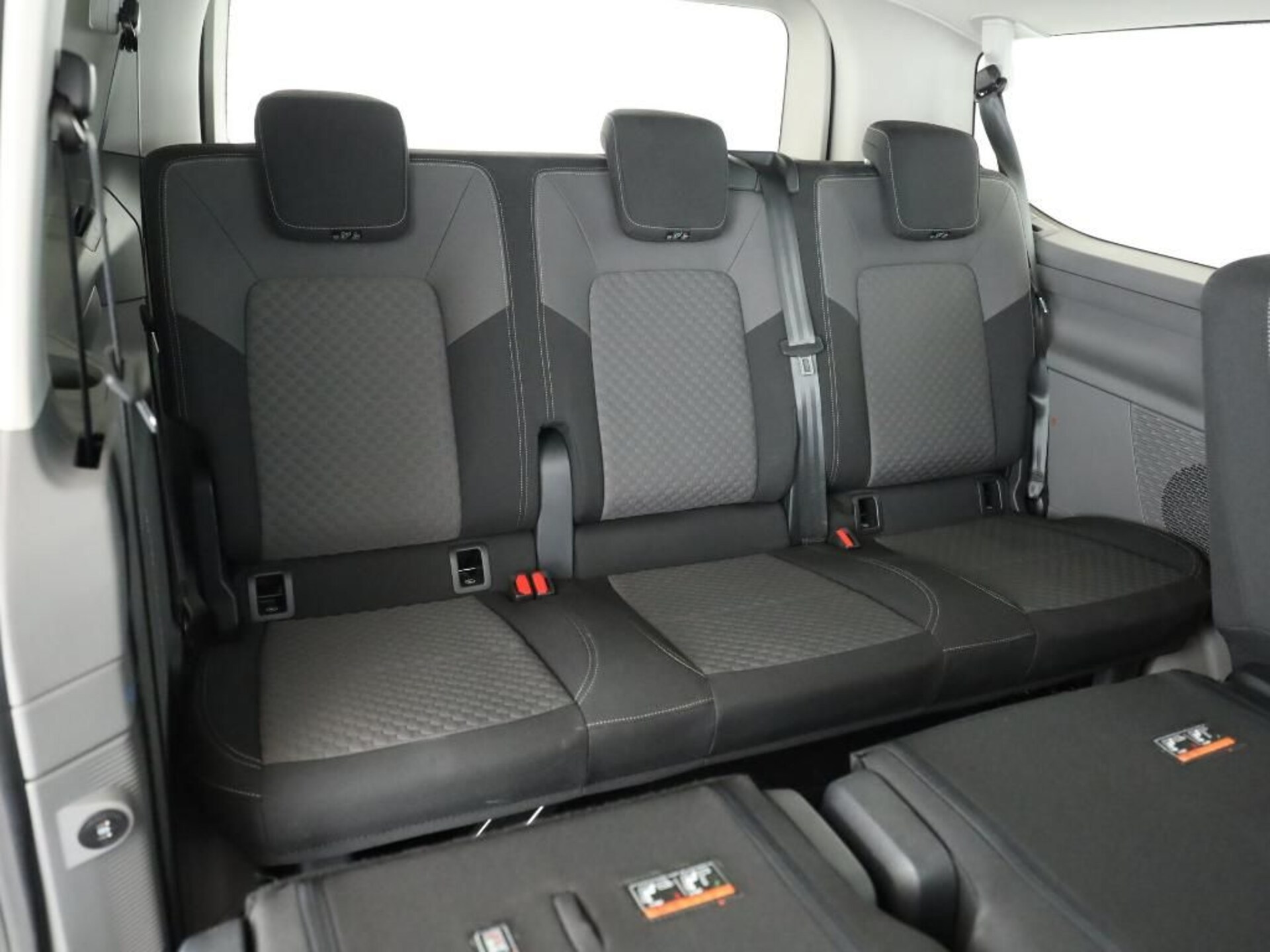 Volkswagen e-Caravelle Life