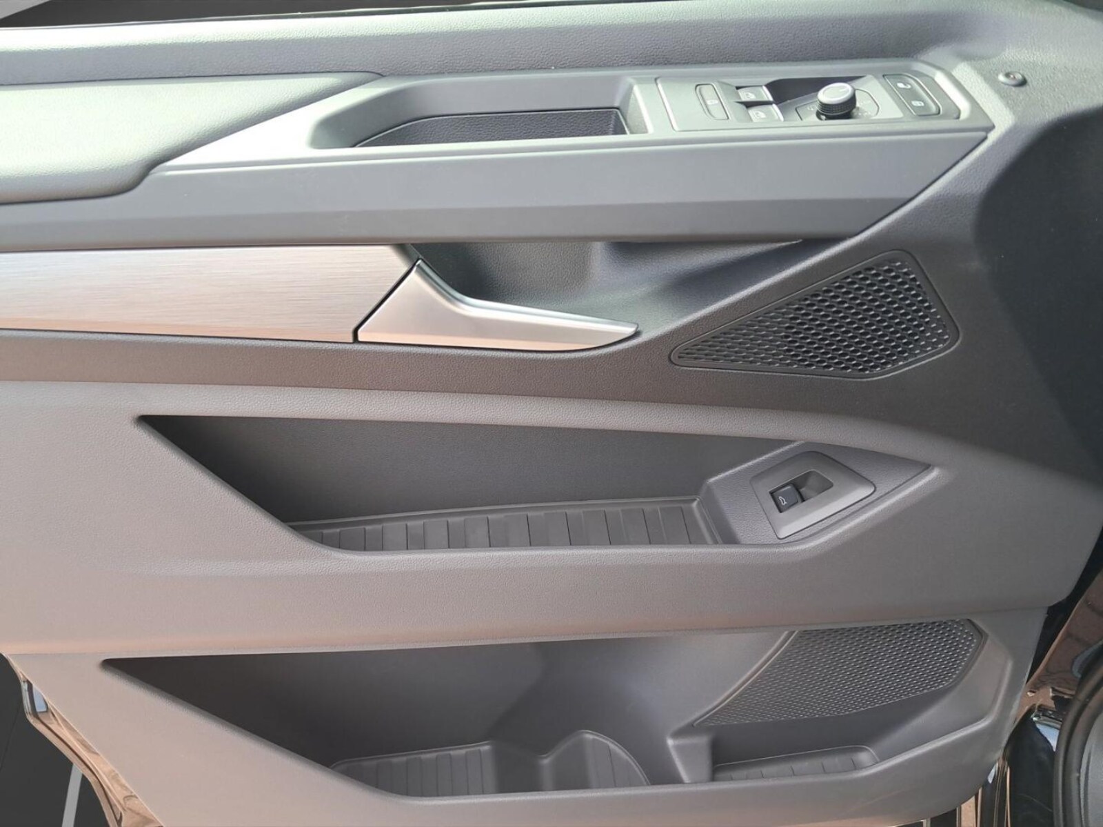 Volkswagen Multivan Langversion – Bild 9