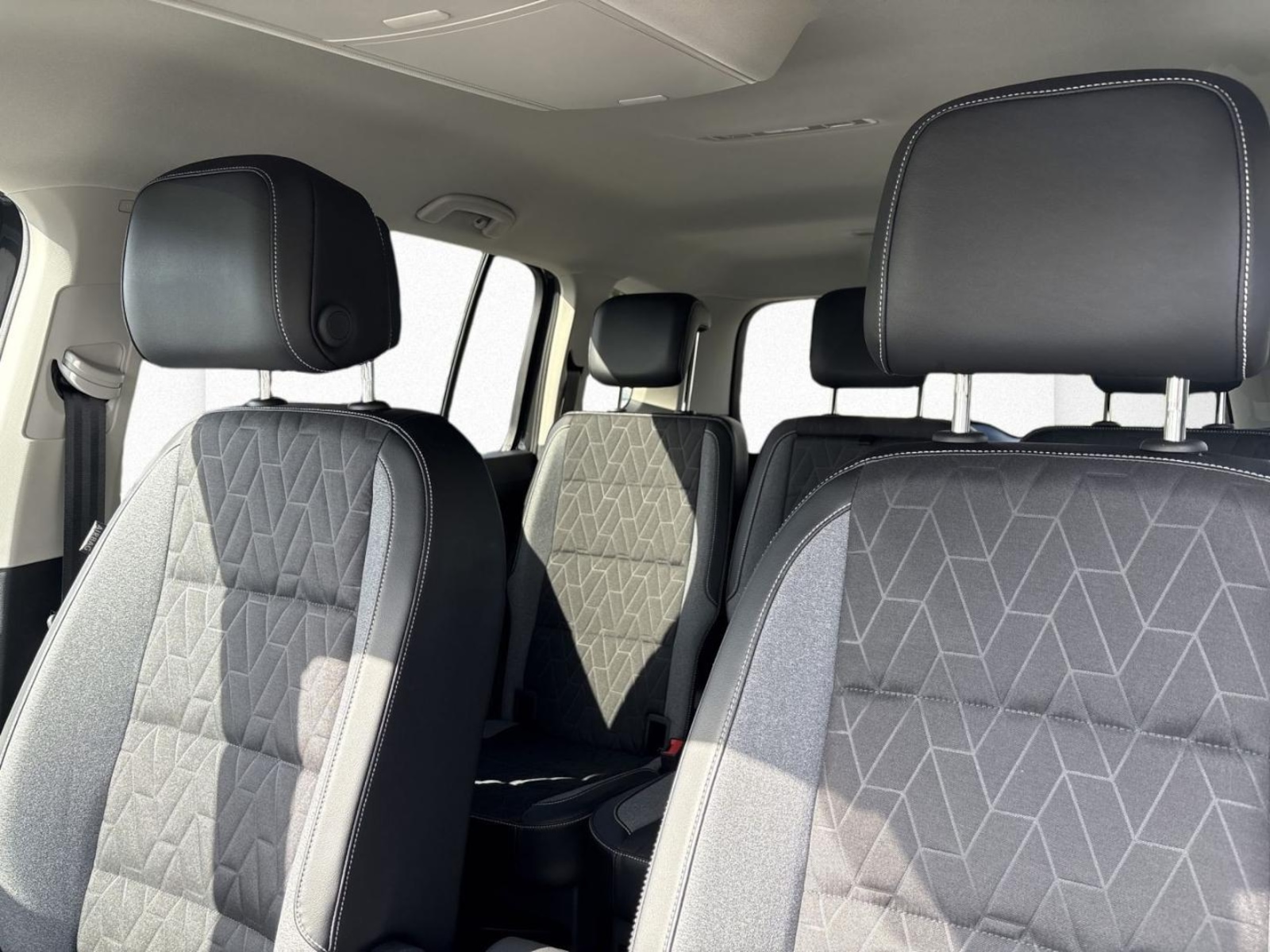 Volkswagen Touran – Bild 9