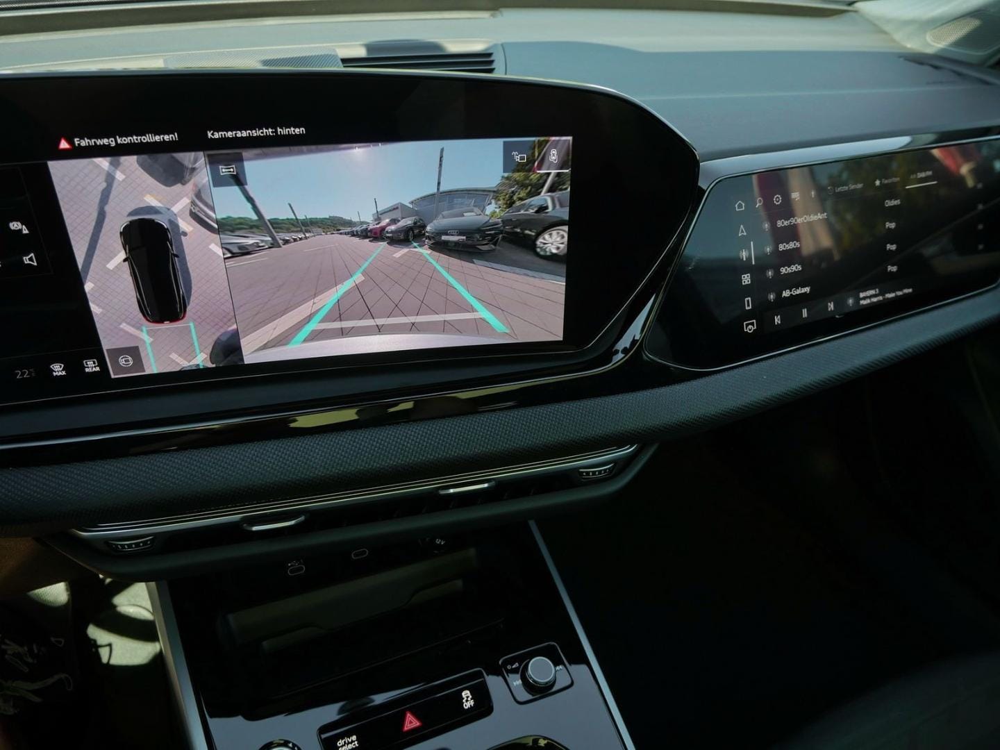 Bild über Audi A6 Avant TDI quattro 150 kW S tronic - für weitere Informationen kontaktieren Sie den Audi Partner