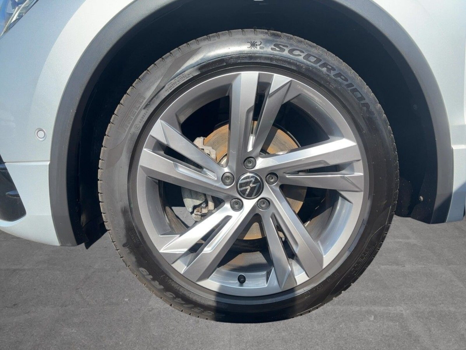 Volkswagen Tiguan – Bild 16