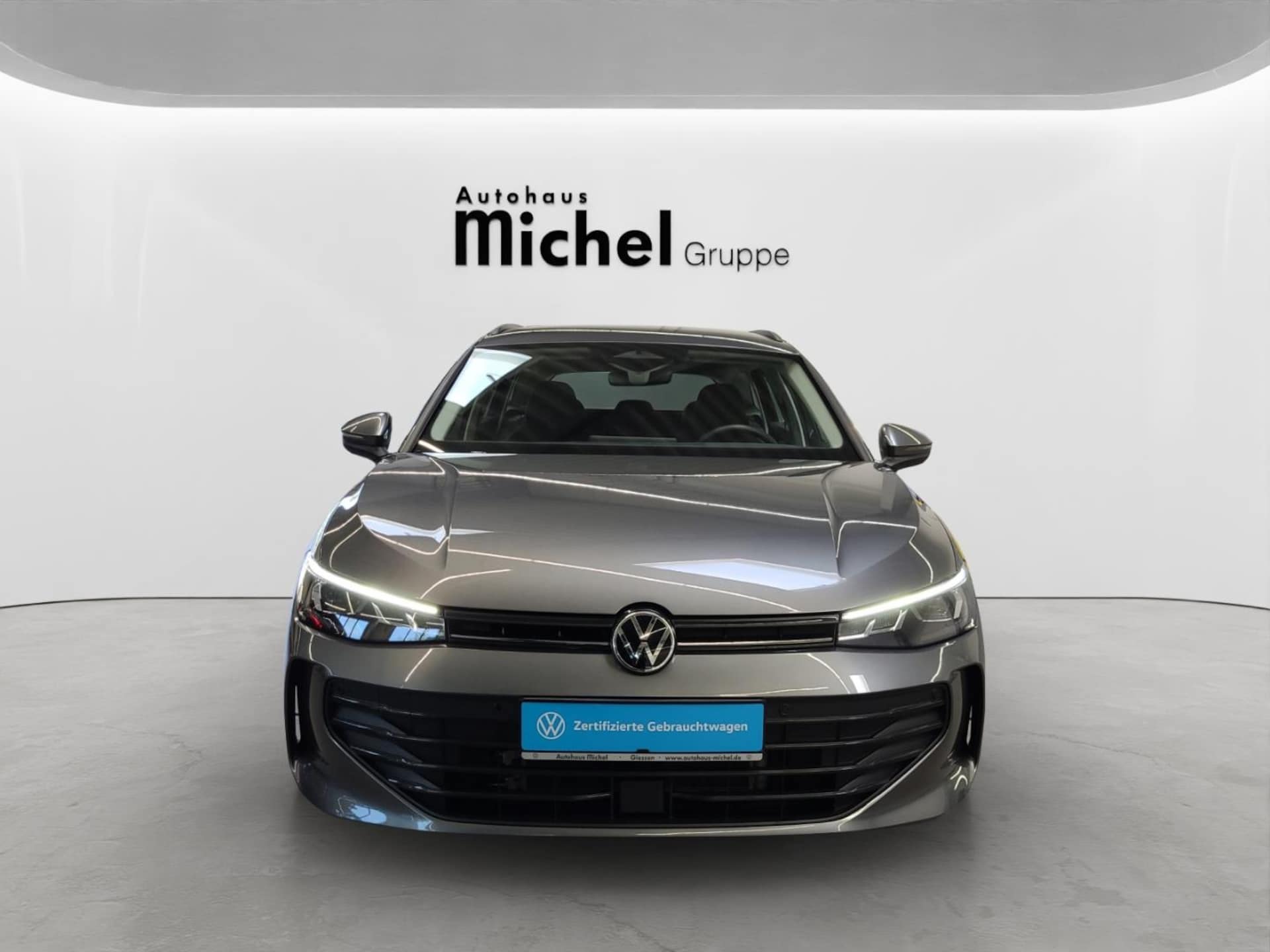 Volkswagen Passat Basis-Modell