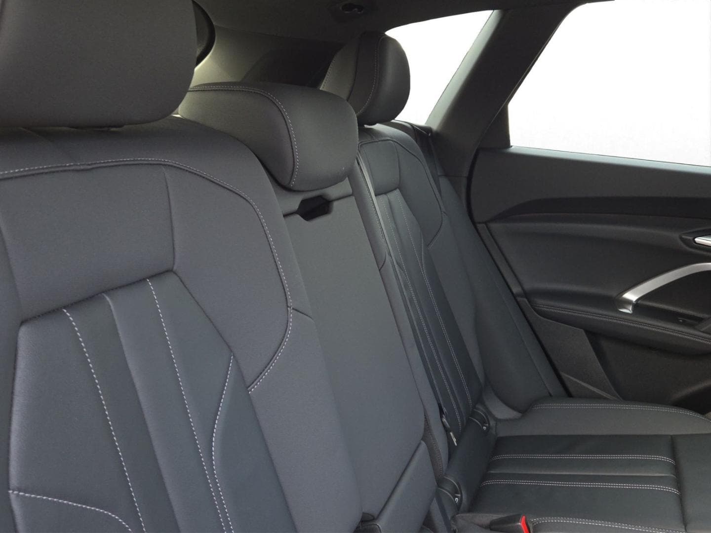 Bild über Audi Q5 SUV TFSI 150 kW S tronic - für weitere Informationen kontaktieren Sie den Audi Partner