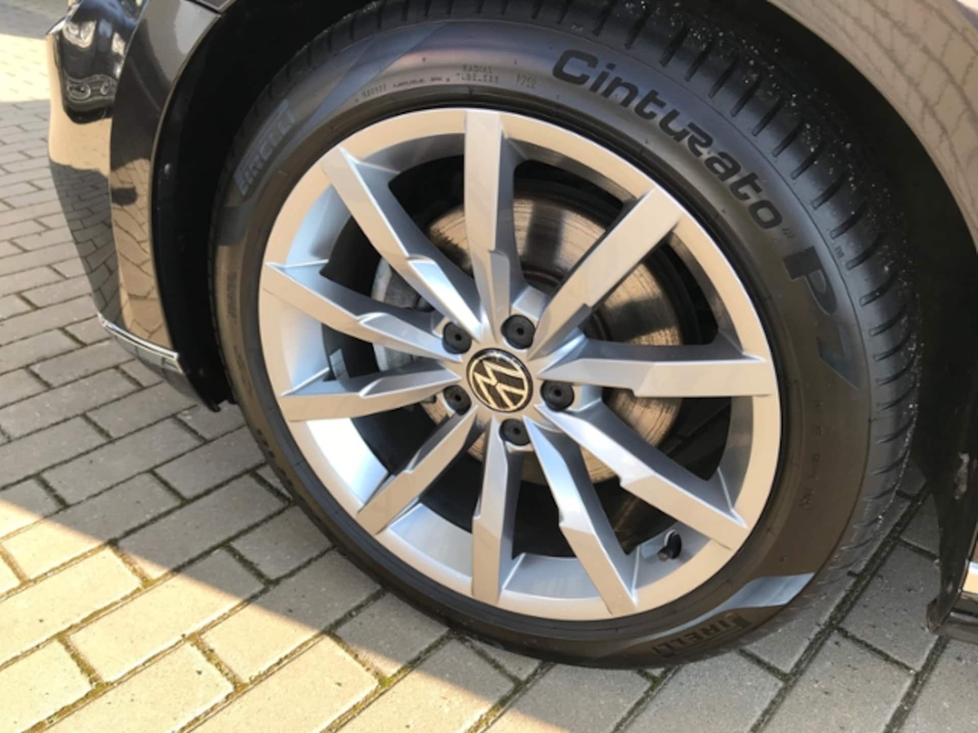 Volkswagen Passat Variant Elegance