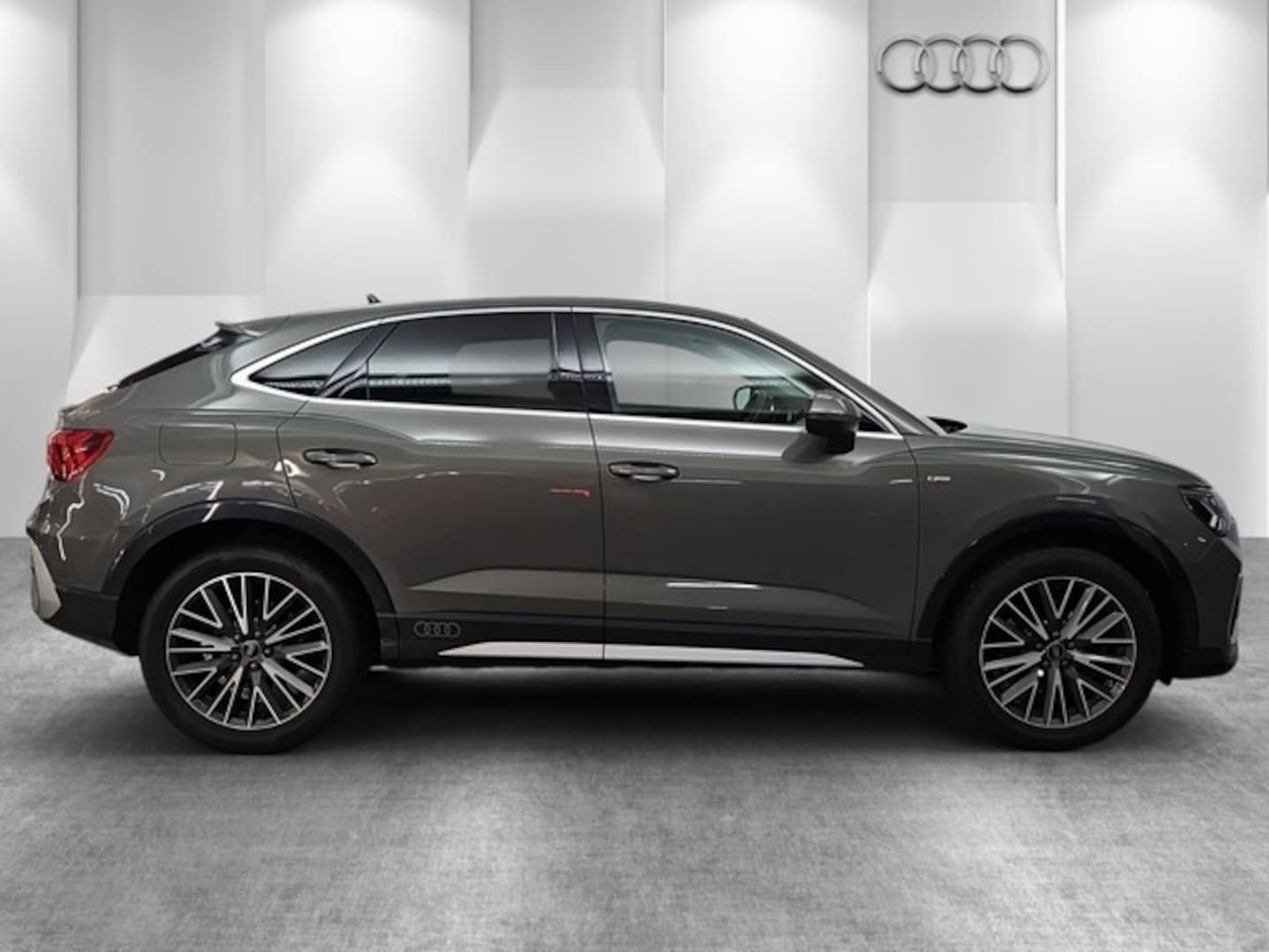 Bild über Audi Q3 Sportback S line 45 TFSI quattro S tronic - für weitere Informationen kontaktieren Sie den Audi Partner