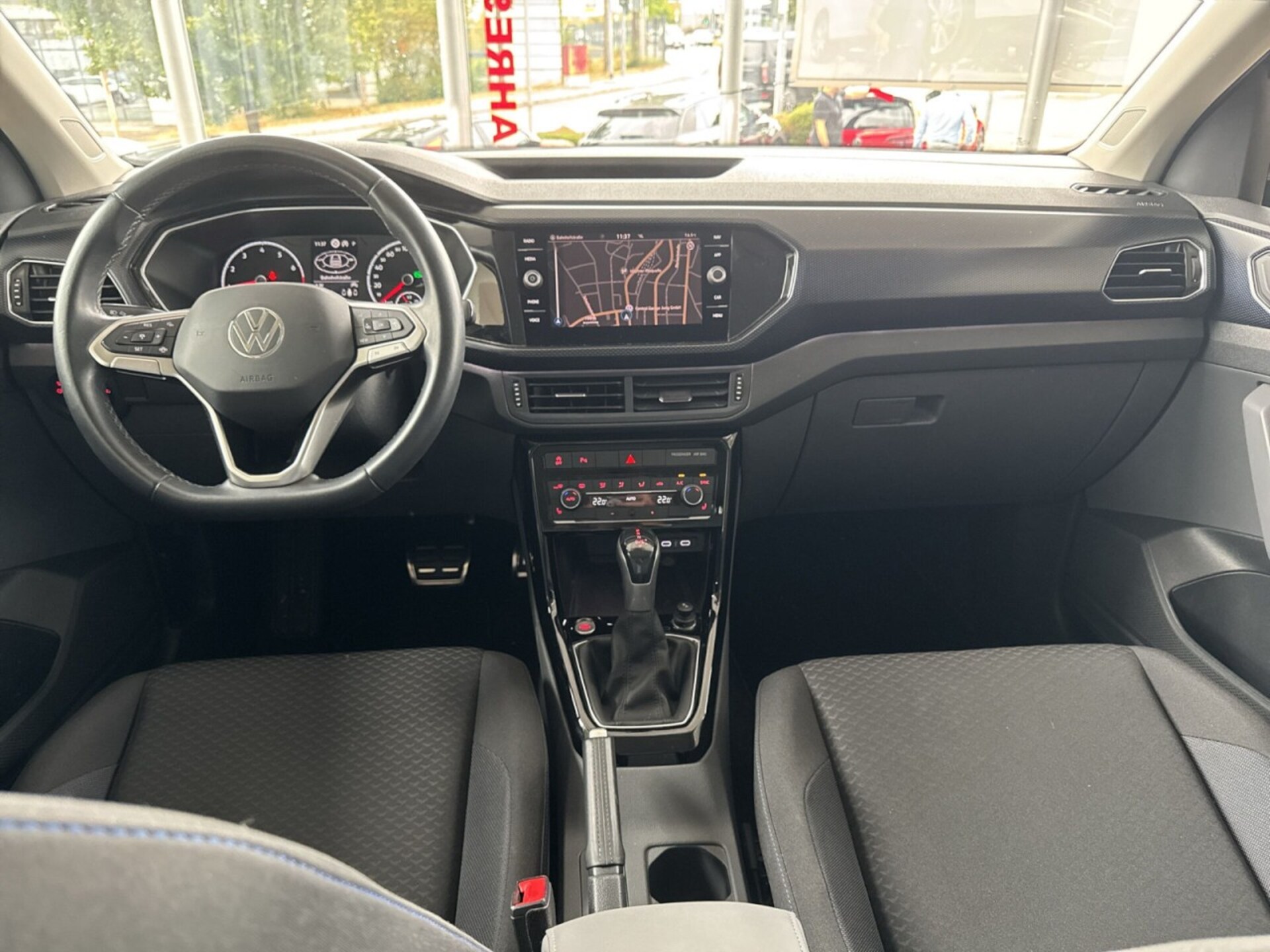 Volkswagen T-Cross United