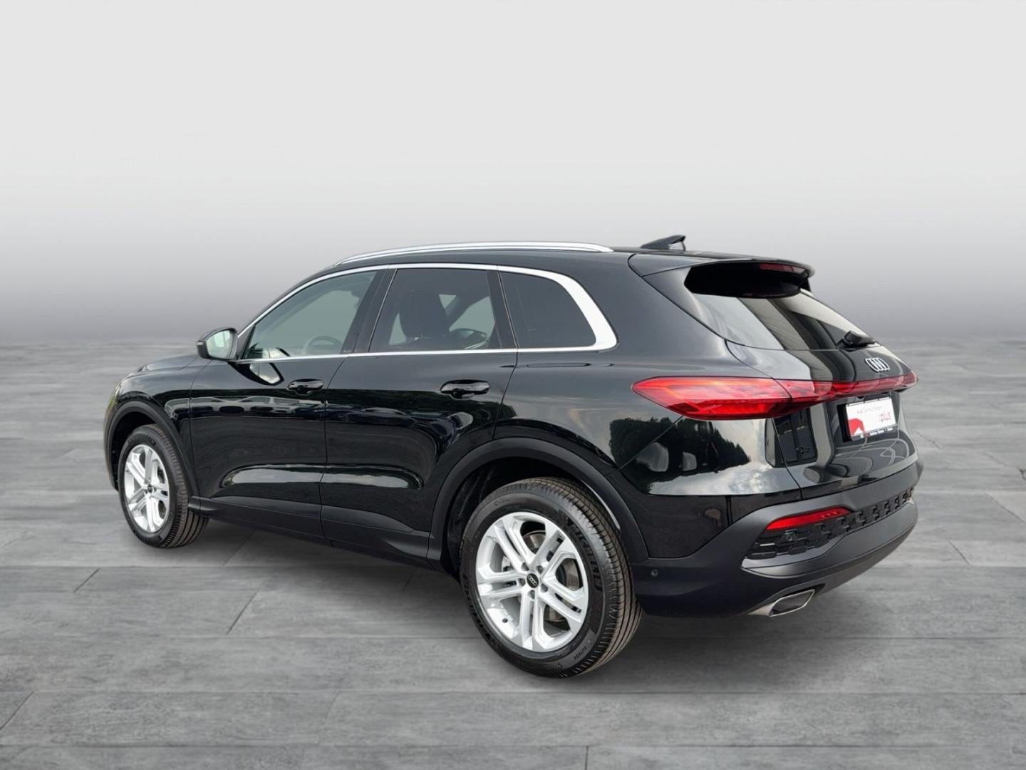 Bild über Audi Q5 SUV TFSI 150 kW S tronic - für weitere Informationen kontaktieren Sie den Audi Partner
