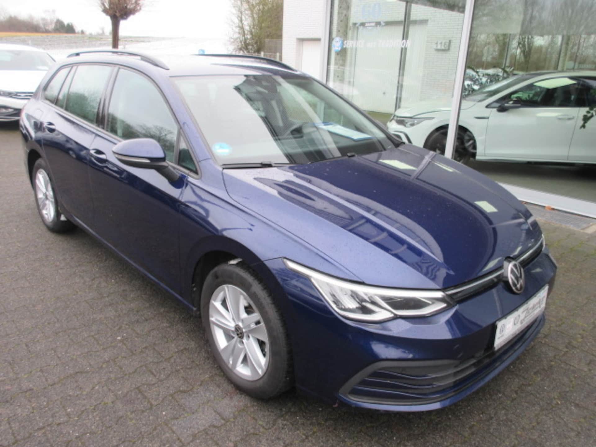 Volkswagen Golf Variant Life