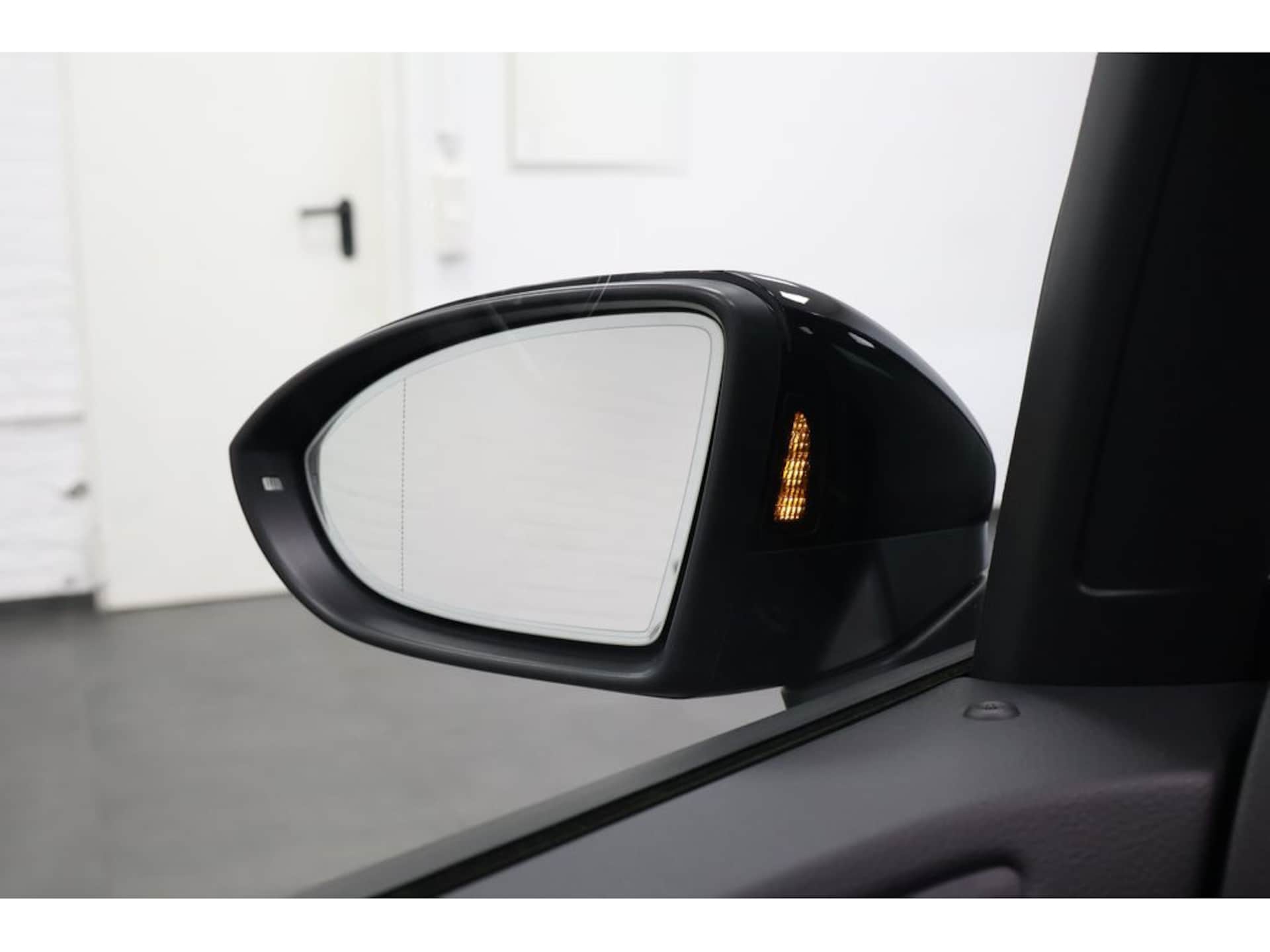 Volkswagen Touran R-Line