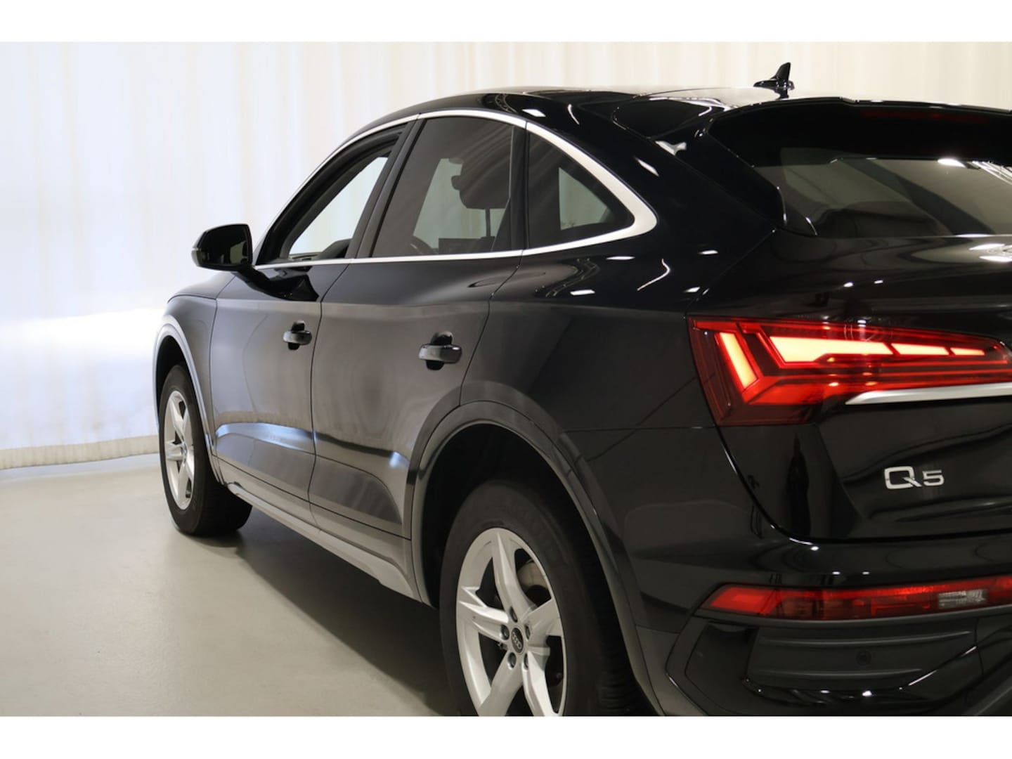 Bild über Audi Q5 Sportback 40 TDI quattro S tronic - für weitere Informationen kontaktieren Sie den Audi Partner