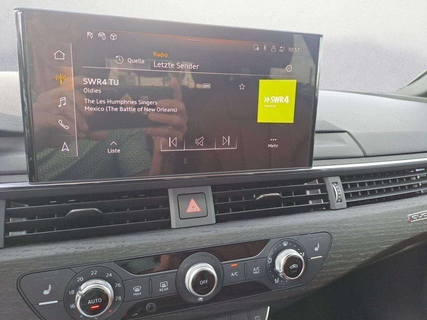 Bild über Audi A4 Avant S line 40 TFSI quattro S tronic - für weitere Informationen kontaktieren Sie den Audi Partner