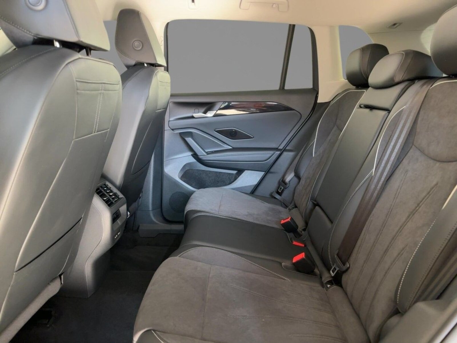 Volkswagen Tiguan – Bild 7