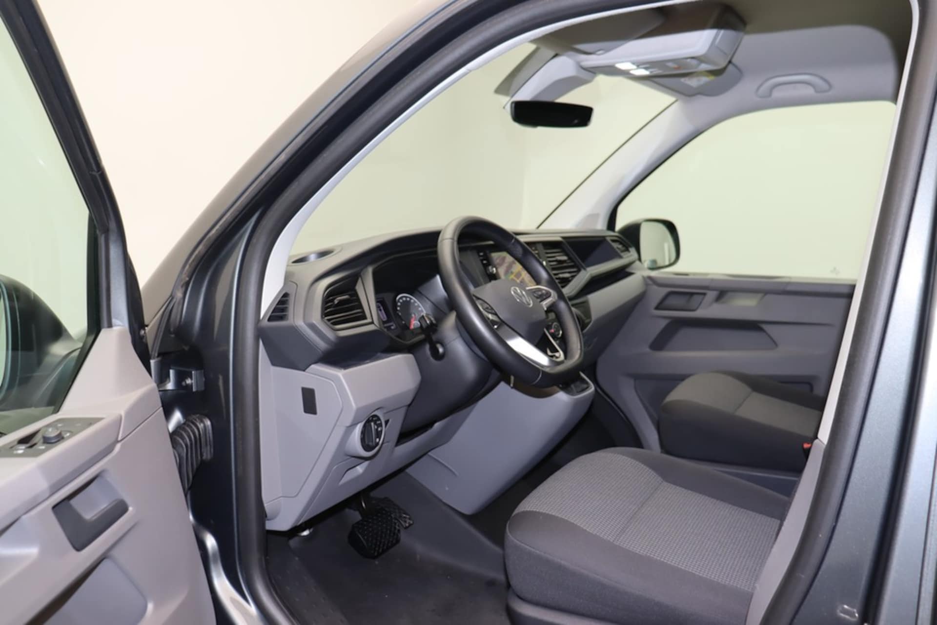 Volkswagen T6.1 Transporter Kasten kurzer Radstand