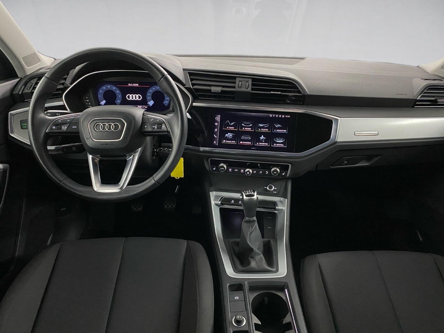 Bild über Audi Q3 S line 35 TFSI Schaltgetriebe - für weitere Informationen kontaktieren Sie den Audi Partner