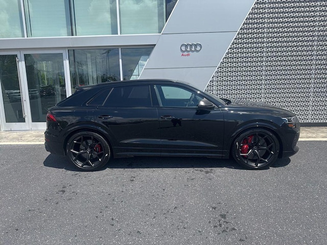 2026 Audi RS Q8 SUV performance