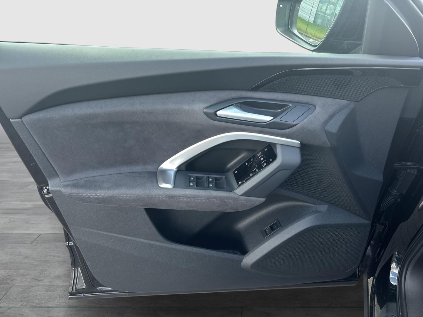 Bild über Audi Q5 SUV TDI quattro 150 kW S tronic - für weitere Informationen kontaktieren Sie den Audi Partner