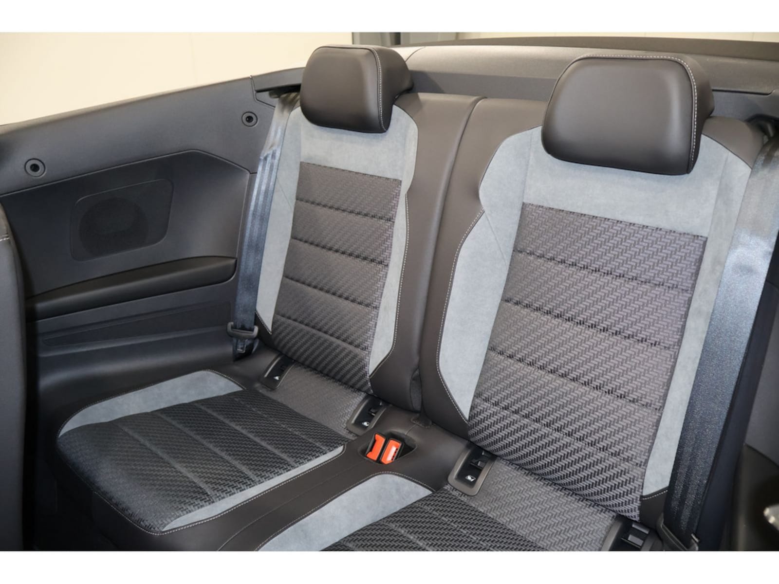 Volkswagen T-Roc Cabriolet – Bild 10