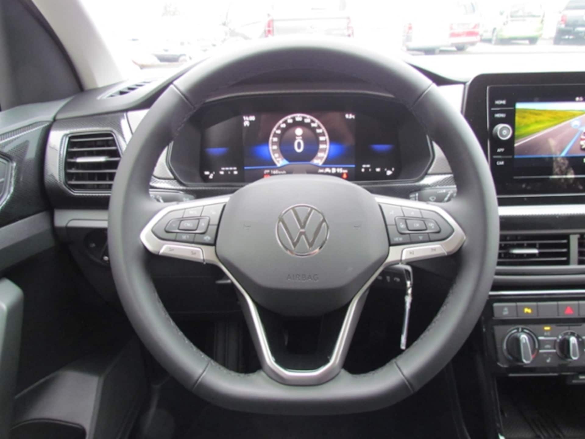 Volkswagen T-Cross Life