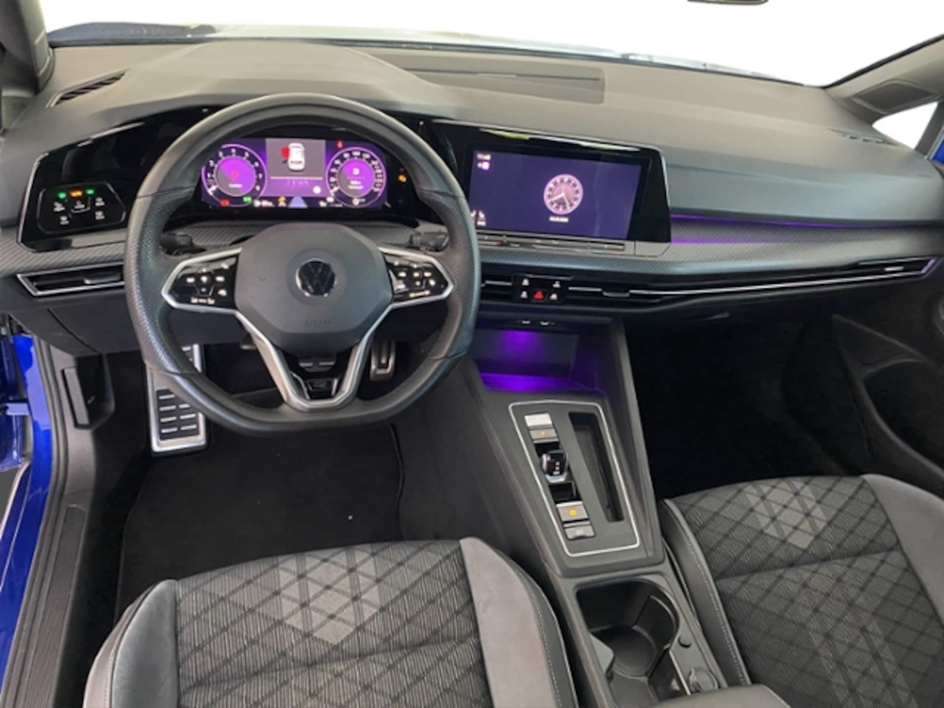 Volkswagen Golf R-Line