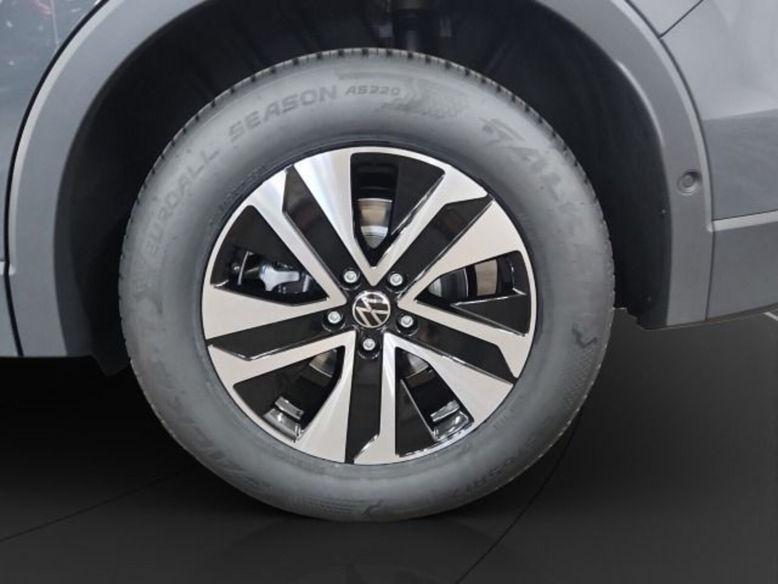 Volkswagen Tiguan – Bild 8